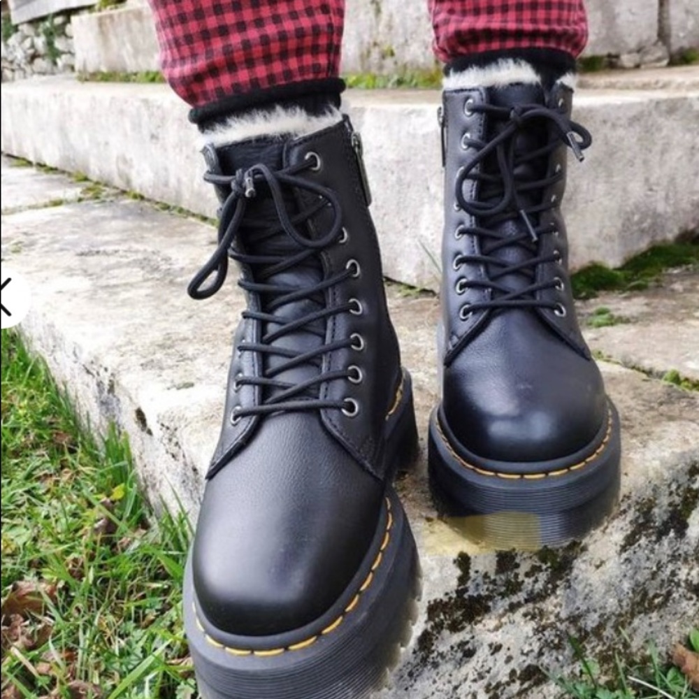 Dr Martens JADON LEATHER FAUX FUR LINED PLATFORM